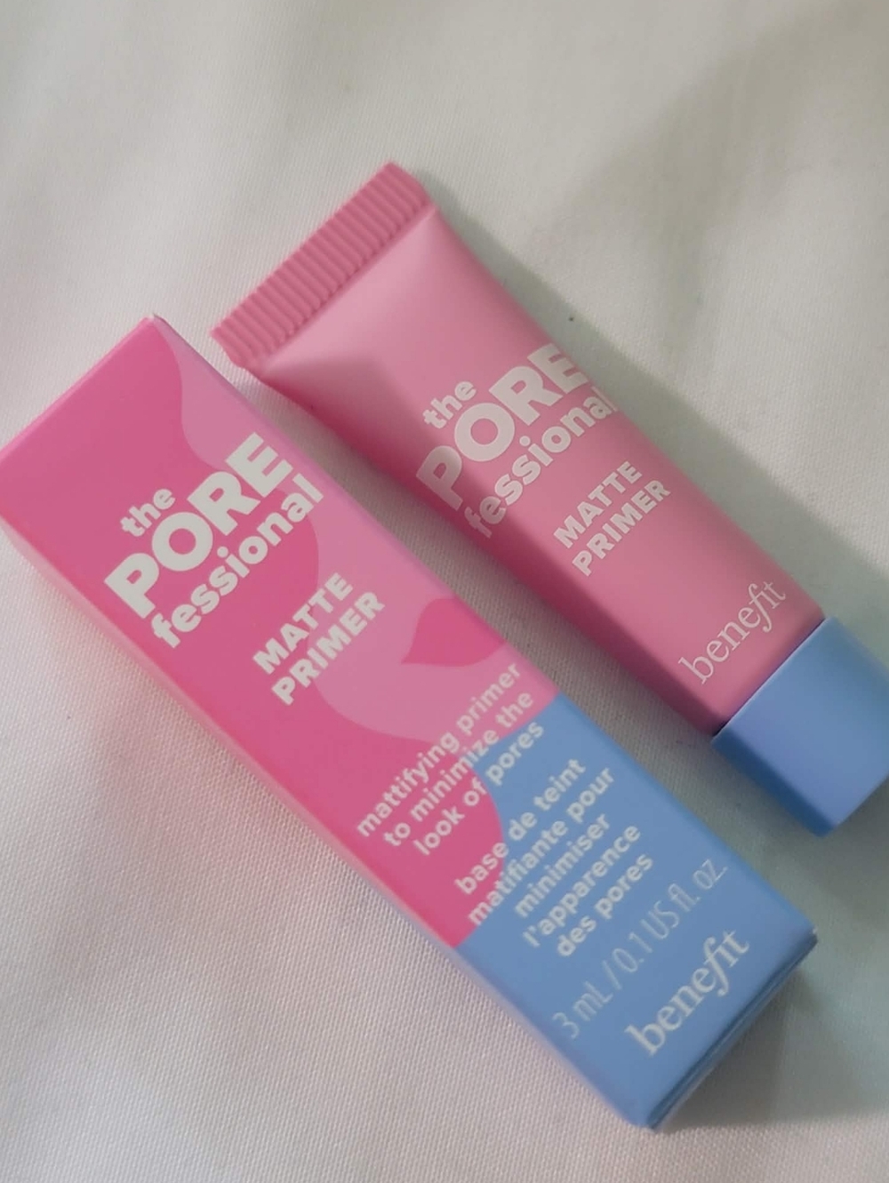 4/25 bundle item. the POREfessional Matte Primer